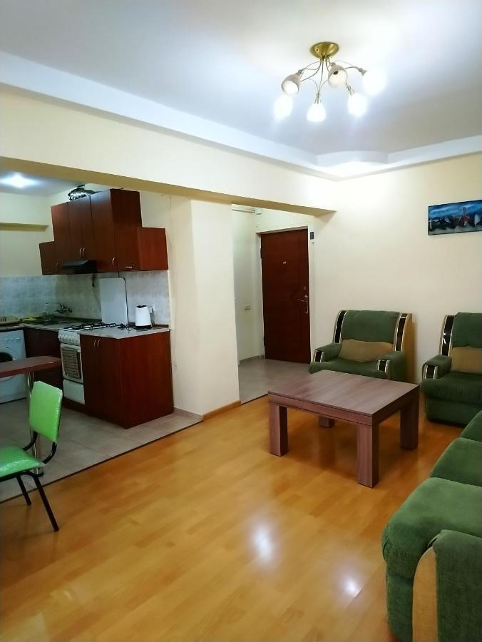 Modern Apartments In The Centre Yerevan Ngoại thất bức ảnh